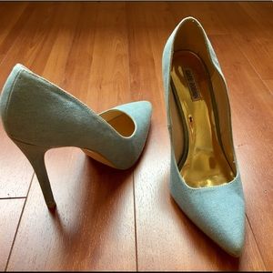 Light blue jeans shoe